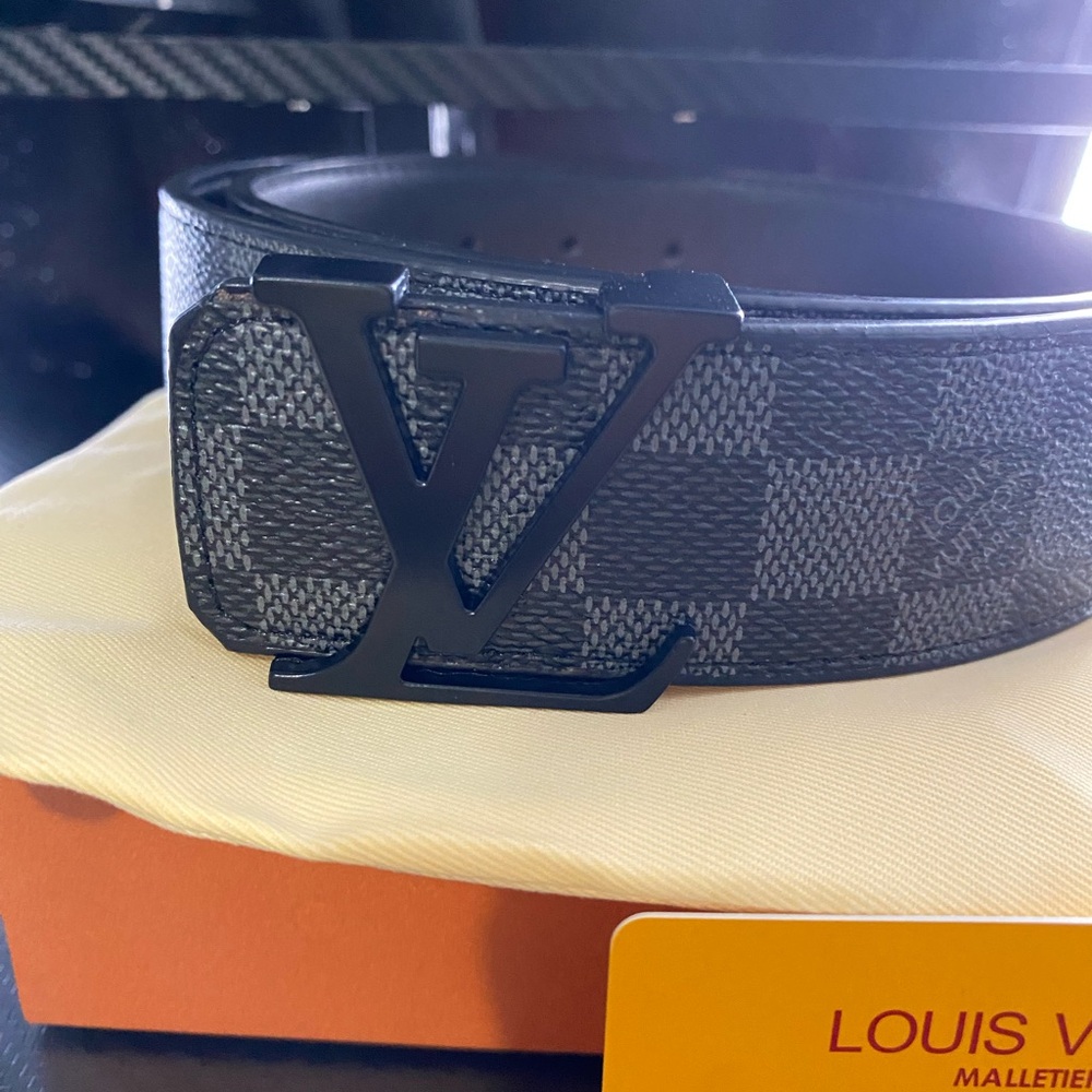 Louis Vuitton Belt - Picture 2 of 5
